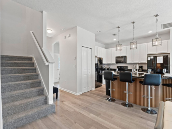Luxury 8_bedroom Orlando Retreat - Perfect for Family Gatherings